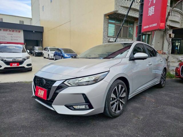 跟新車沒兩樣 內外氣氛佳 免鑰匙啟動 360環景 定速 車道偏移 多種主被動式配備不及備載 歡迎蒞臨賞車..  第1張相片