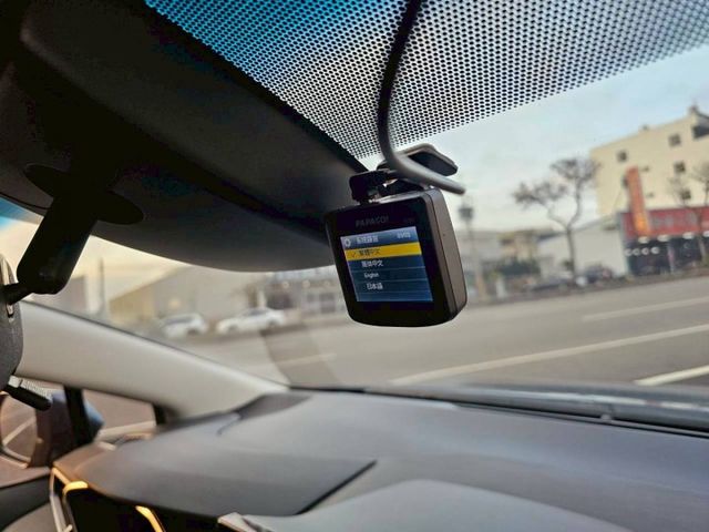 車況宛如新車 內裝氣氛佳 12代ALTIS人人愛 認證車 原鈑件 ACC自動跟車 定速 SPORT 巡跡防滑系統  第18張相片