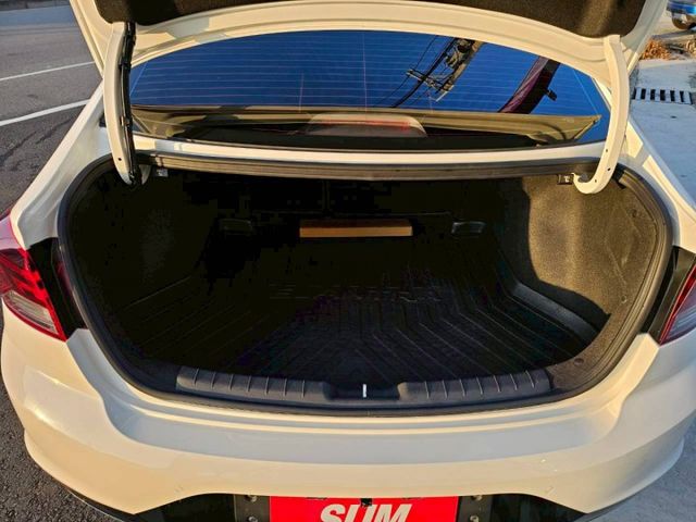 原廠保養正一手車 內外氣氛佳 無任何待修 狀態如新車一般 這麼好的車一定要介紹給您鑑賞 歡迎蒞臨...  第5張相片