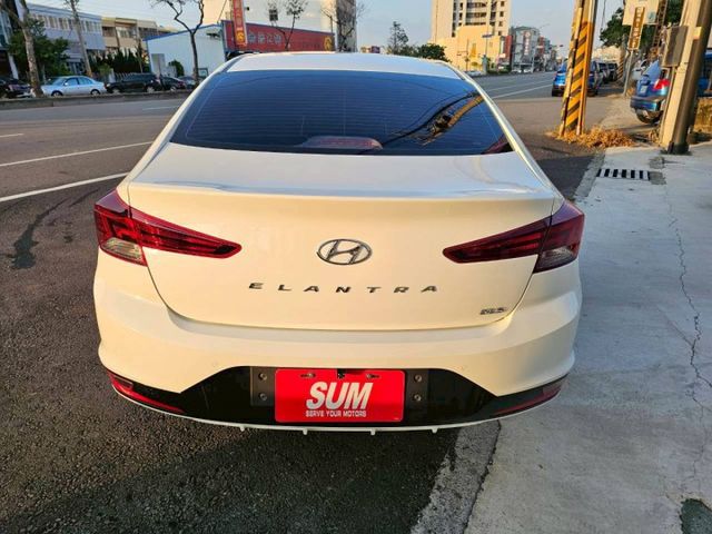 原廠保養正一手車 內外氣氛佳 無任何待修 狀態如新車一般 這麼好的車一定要介紹給您鑑賞 歡迎蒞臨...  第6張相片