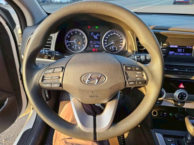 原廠保養正一手車 內外氣氛佳 無任何待修 狀態如新車一般 這麼好的車一定要介紹給您鑑賞 歡迎蒞臨...  第11張相片