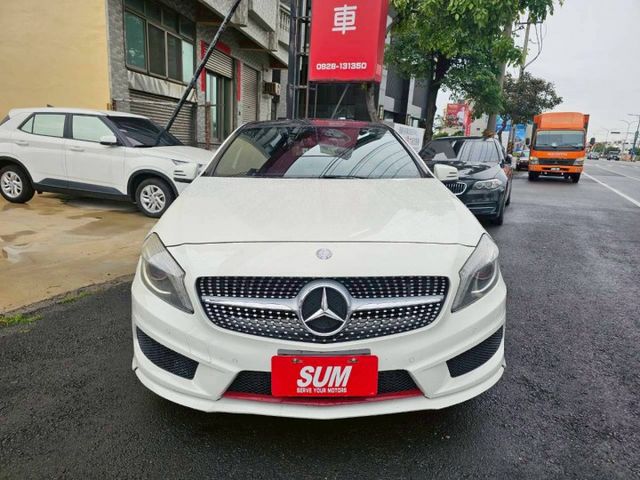 Sport版 原鈑件 全景天窗 換檔撥片 電動座椅 倒車顯影 定速限速 賽車座椅 車況非常好 一手車庫車  第8張相片