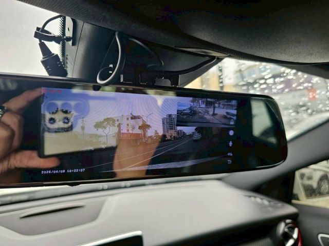 Sport版 原鈑件 全景天窗 換檔撥片 電動座椅 倒車顯影 定速限速 賽車座椅 車況非常好 一手車庫車  第12張相片