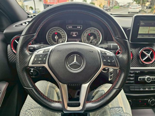 Sport版 原鈑件 全景天窗 換檔撥片 電動座椅 倒車顯影 定速限速 賽車座椅 車況非常好 一手車庫車  第15張相片