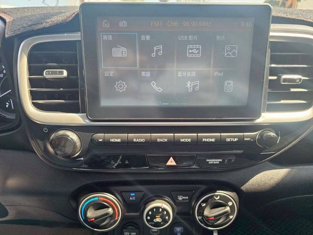 一手美車 氣氛佳車況好 主打六種駕駛模式 讓您家庭出遊 露營 都市小休旅都讓您有面子有裡子 好停車也省稅金哦!  第10張相片