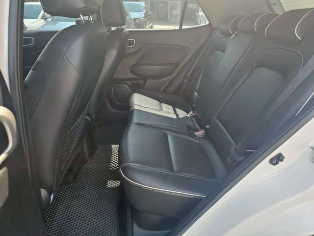 一手美車 氣氛佳車況好 主打六種駕駛模式 讓您家庭出遊 露營 都市小休旅都讓您有面子有裡子 好停車也省稅金哦!  第18張相片