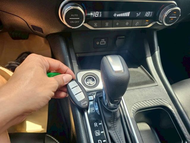 尊爵智駕版 PFCW超視距車輛警示系統 IEB/P-IEB行人防追撞緊急煞車系統 LDP預防系統 眾多NIM主動安全配備  第12張相片