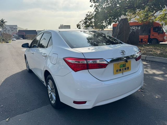 TOYOTA豐田 ALTIS  第3張相片