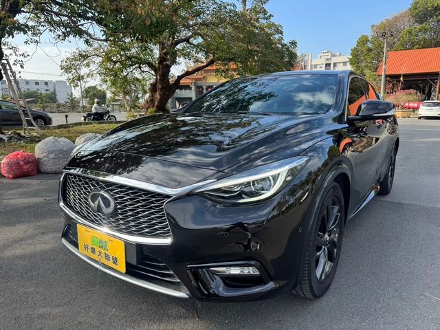 INFINITI無限 Q30  第1張相片