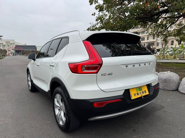 VOLVO富豪 XC40  第3張相片