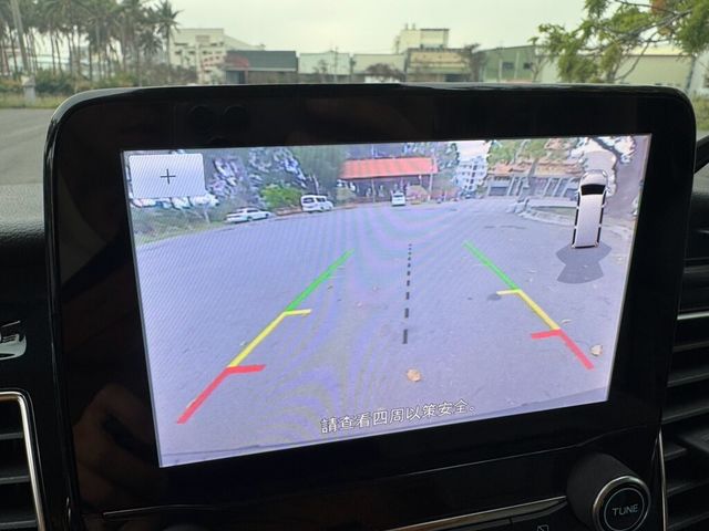 FORD福特 TOURNEO CUSTOM  第12張相片