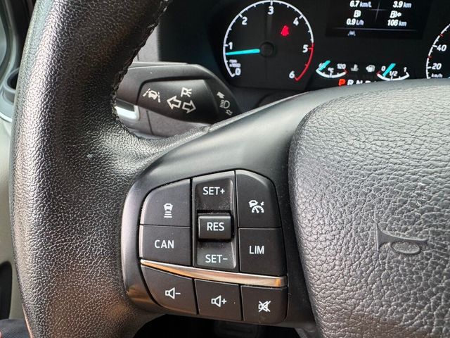 FORD福特 TOURNEO CUSTOM  第15張相片