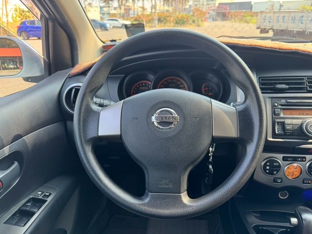 NISSAN日產 LIVINA  第8張相片