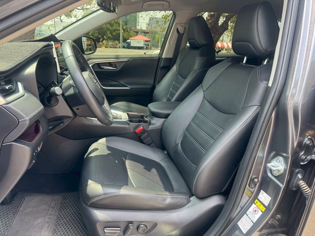 TOYOTA豐田 RAV4  第5張相片
