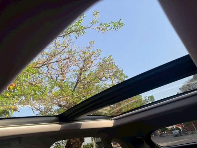 LEXUS凌志 RX300  第17張相片