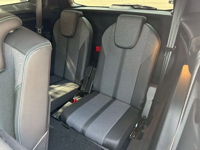PEUGEOT寶獅 5008  第7張相片