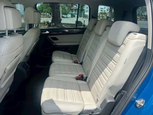 VOLKSWAGEN福斯 TOURAN  第6張相片