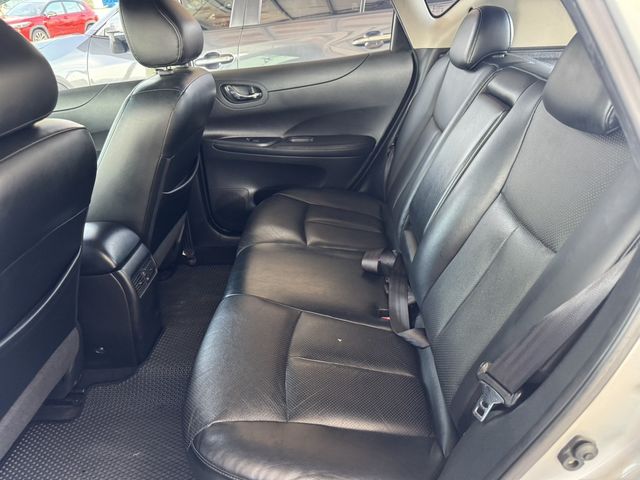 NISSAN日產 TIIDA  第5張相片