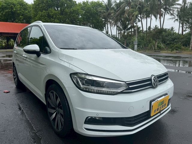 VOLKSWAGEN福斯 TOURAN  第2張相片