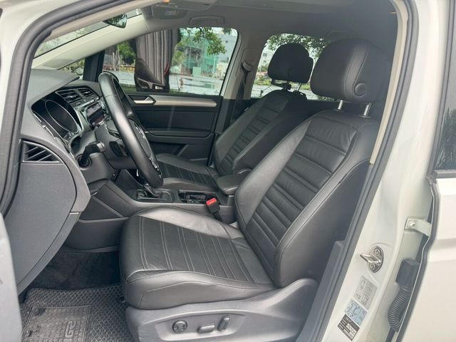 VOLKSWAGEN福斯 TOURAN  第5張相片