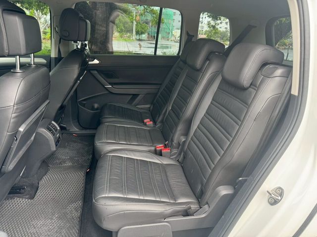 VOLKSWAGEN福斯 TOURAN  第6張相片