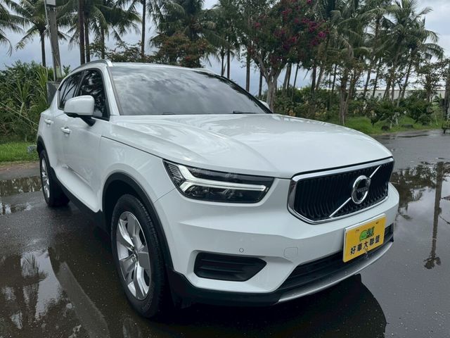 VOLVO富豪 XC40  第2張相片