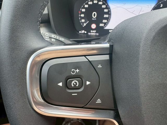 VOLVO富豪 XC40  第13張相片