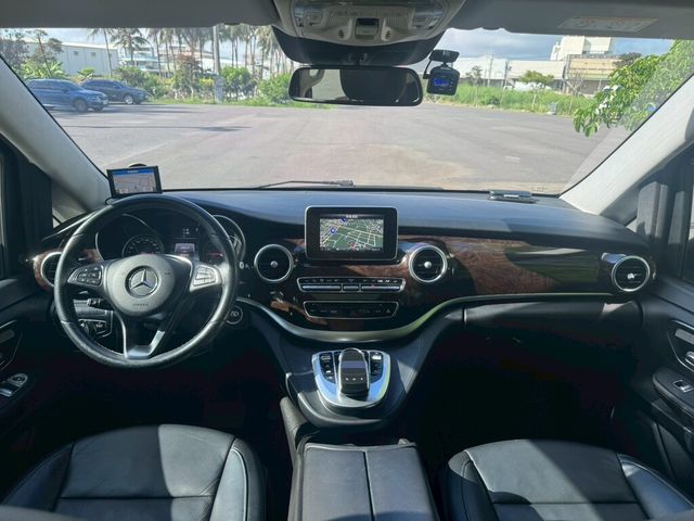 M-BENZ賓士 V250 D  第8張相片