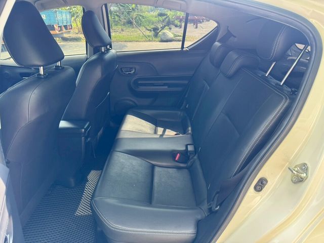 TOYOTA豐田 PRIUS C  第6張相片