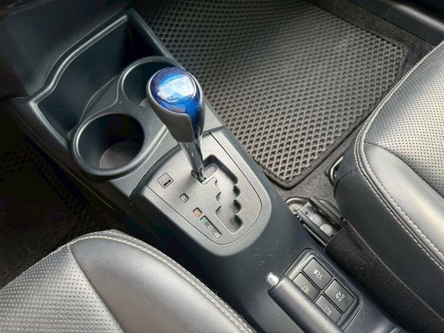 TOYOTA豐田 PRIUS C  第12張相片