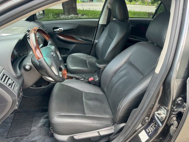 TOYOTA豐田 ALTIS  第5張相片
