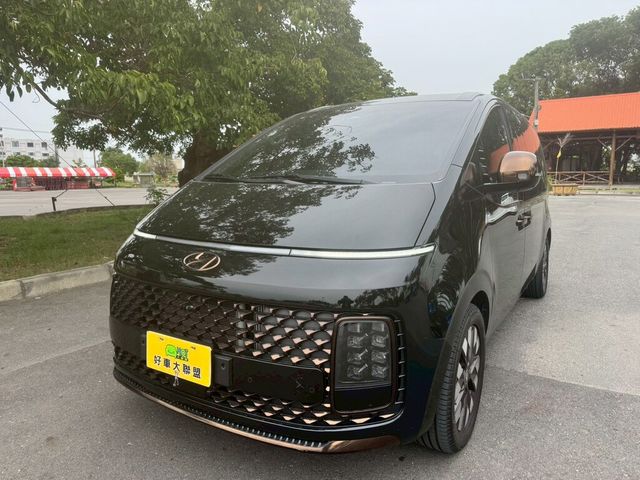 HYUNDAI現代 STARIA  第1張相片