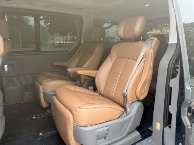 HYUNDAI現代 STARIA  第6張相片