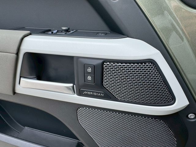 LAND ROVER路華 DEFENDER  第13張相片