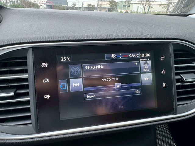 PEUGEOT寶獅 308  第10張相片