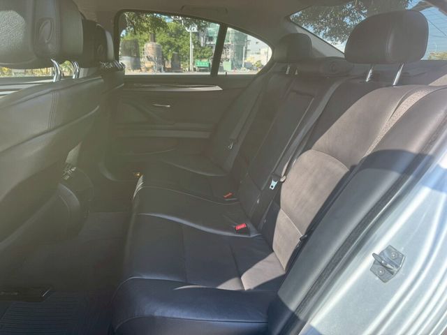 BMW寶馬 520  第5張相片