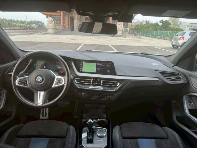 BMW寶馬 118I  第7張相片