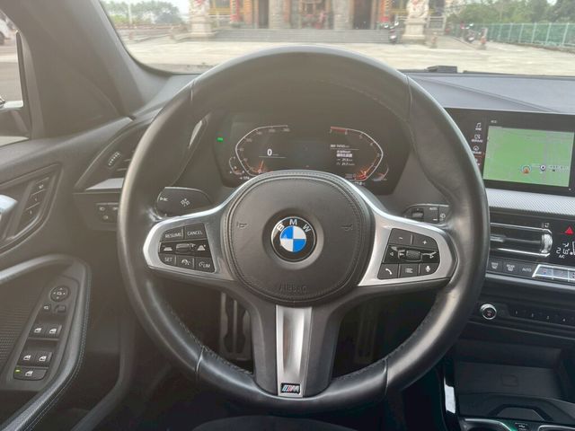 BMW寶馬 118I  第8張相片