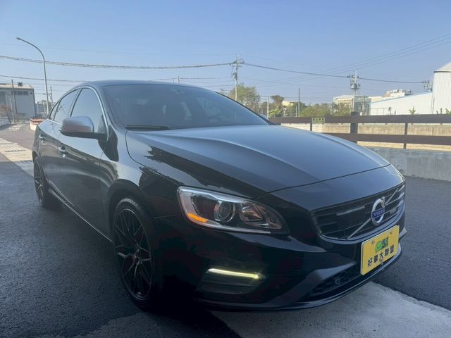 VOLVO富豪 S60  第2張相片