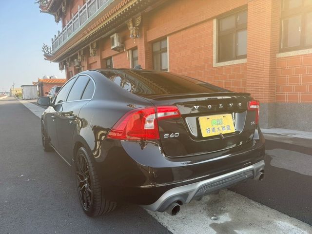 VOLVO富豪 S60  第4張相片