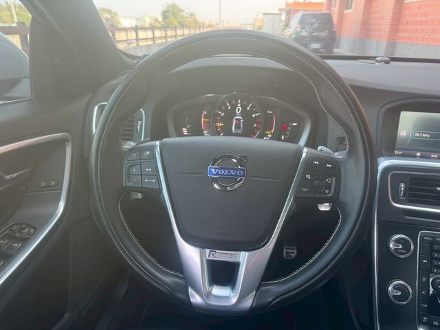 VOLVO富豪 S60  第8張相片