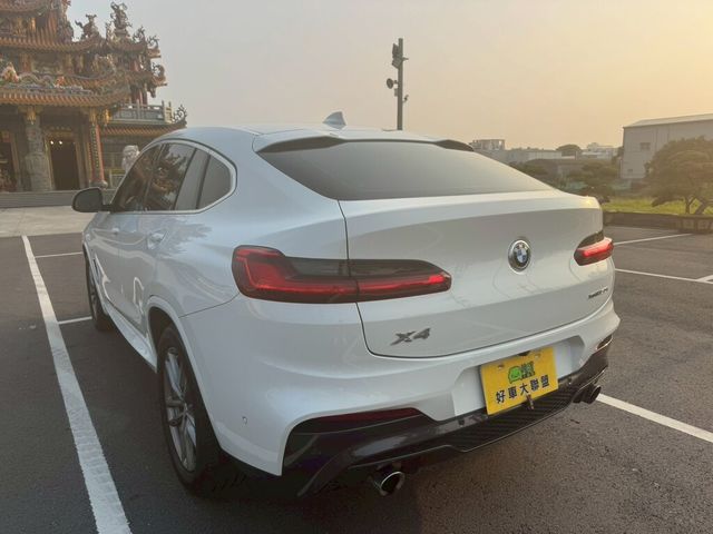 BMW寶馬 X4 XDRIVE30I  第4張相片