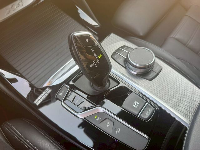 BMW寶馬 X4 XDRIVE30I  第13張相片