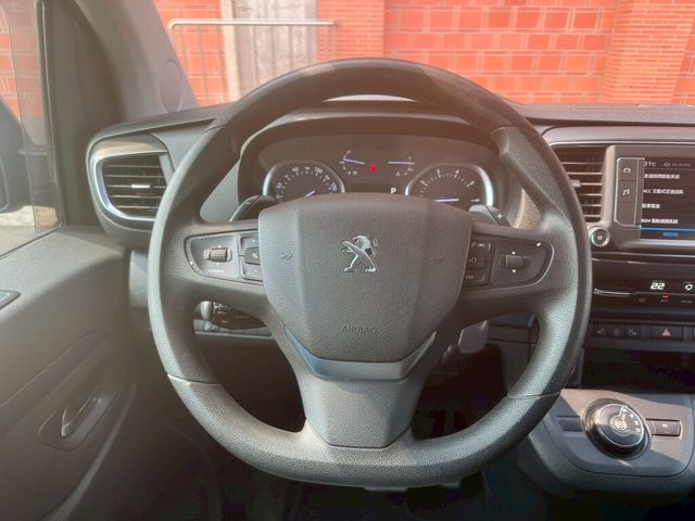 PEUGEOT寶獅 TRAVELLER  第9張相片