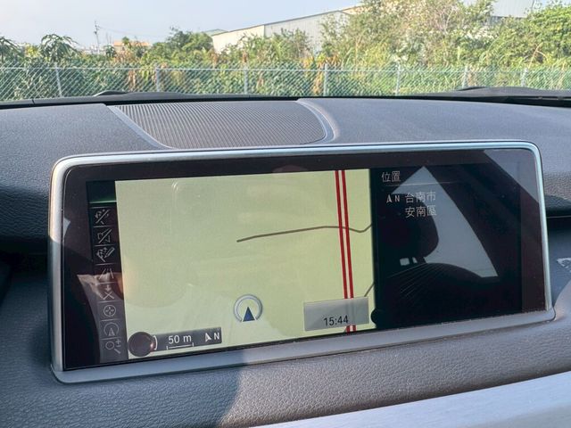 BMW寶馬 X5 XDRIVE25D  第10張相片