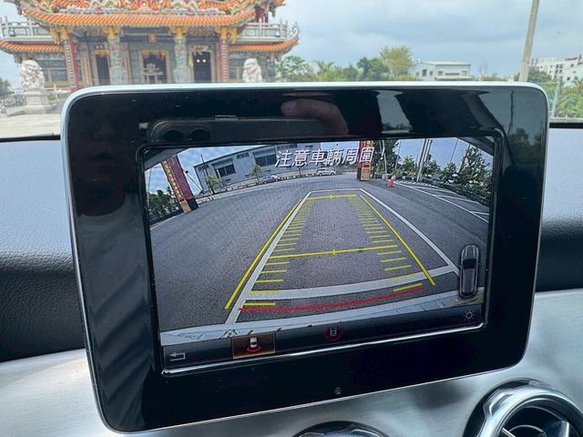 M-BENZ賓士 GLA180  第10張相片