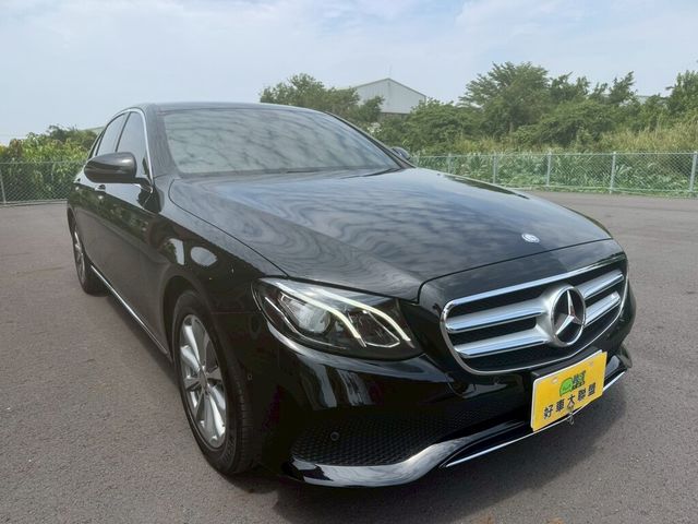 M-BENZ賓士 E200  第2張相片