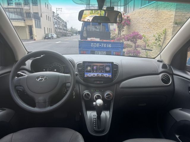 HYUNDAI現代 I10  第5張相片