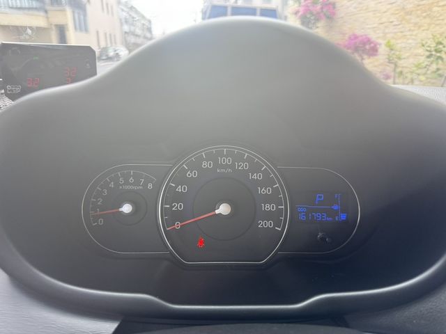 HYUNDAI現代 I10  第6張相片