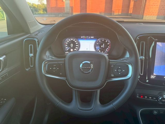 VOLVO富豪 XC40  第8張相片